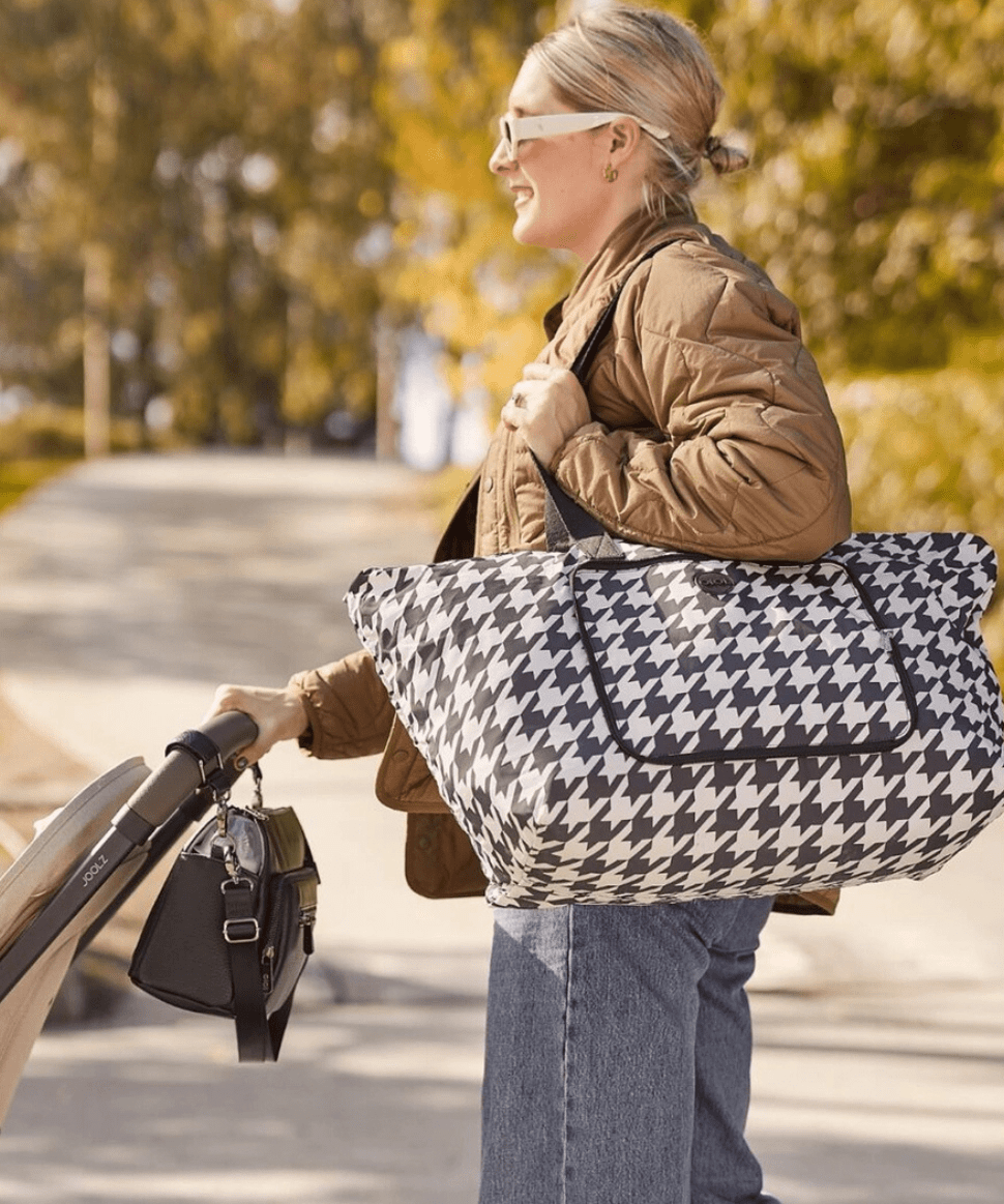 Fold-Up Tote - Houndstooth OiOi Preggi Central Maternity Shop Fold-Up Tote - Houndstooth OiOi Preggi Central Maternity Shop